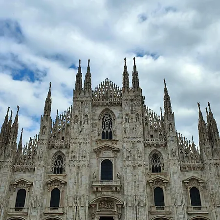 Apartamento Meraviglioso Deluxe, Design Zen 2 2 Bagni Privati - Potente Wi-fi Ottimo Il Collegamento Con Aeroporto Di Malpensa E Rho Fiera, Vicino A 3 Linee Metropolitane *